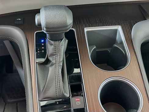 Used 2022 Toyota Sienna LE FWD image 24