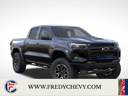 New 2026 Chevrolet Colorado ZR2 w/ Technology Package AWD/4WD image 7