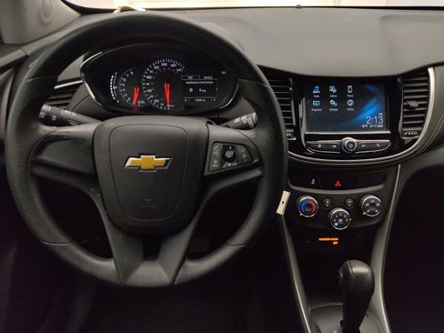Used 2017 Chevrolet Trax LS AWD/4WD image 22