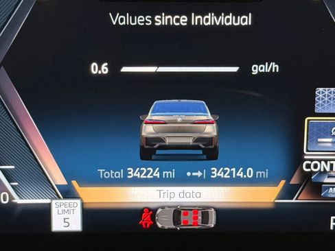 Used 2024 BMW 740i 740i w/ Premium Package image 33