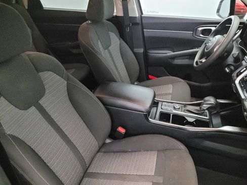 Used 2022 Kia Sorento LX image 21