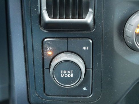 Certified 2023 Ford F150 XLT image 28