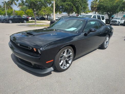 Used 2022 Dodge Challenger GT RWD image 10