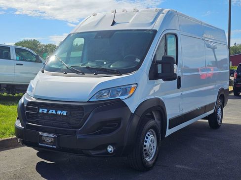 Used 2026 RAM ProMaster 2500 w/ Convenience Group FWD image 7