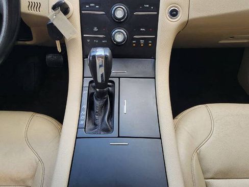 Used 2014 Ford Taurus SEL w/ Equipment Group 201A FWD image 13