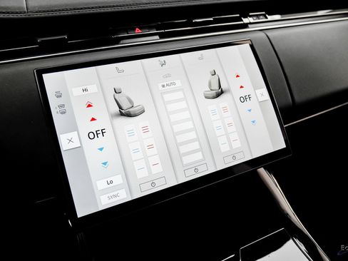 Used 2024 Land Rover Range Rover Sport SE image 57