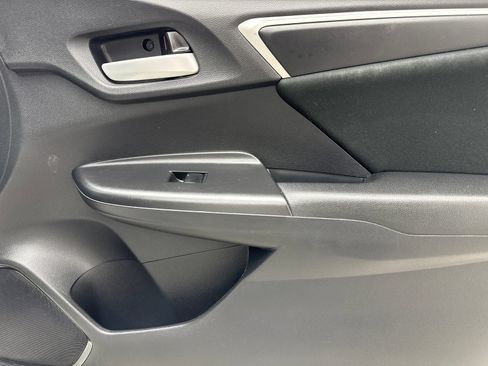 Used 2019 Honda Fit LX image 41