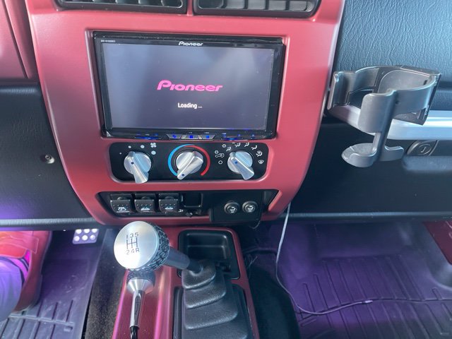 Used 2004 Jeep Wrangler Sahara AWD/4WD image 8