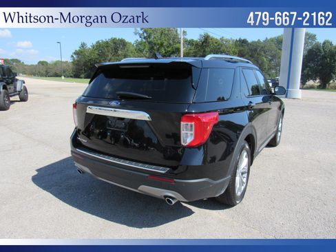 Used 2024 Ford Explorer Limited image 13