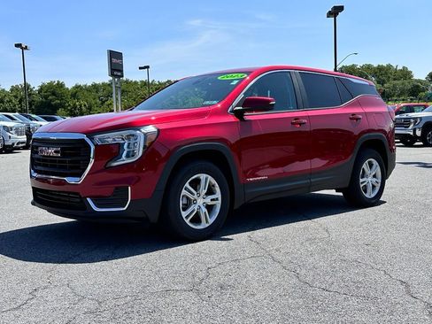 Used 2023 GMC Terrain SLE AWD/4WD image 2
