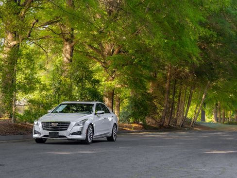 Used 2016 Cadillac CTS Luxury RWD image 36