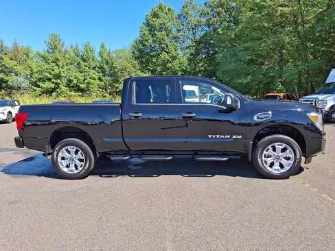 Certified 2024 Nissan Titan SV w/ SV Convenience Package image 7