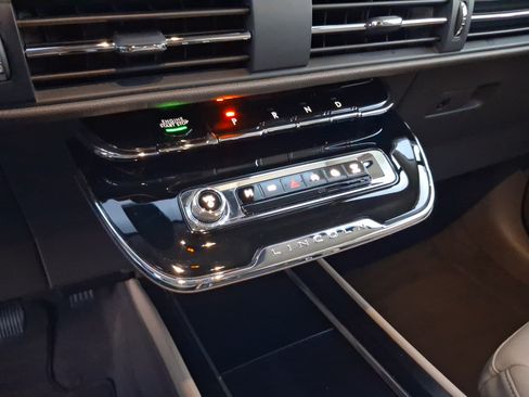 Certified 2024 Lincoln Corsair FWD image 19