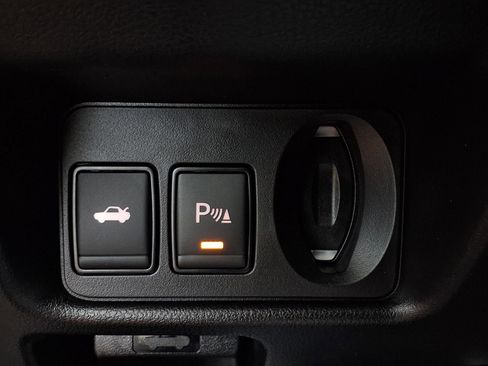 Used 2024 Nissan GT-R w/ Floor Mat Package AWD/4WD image 25