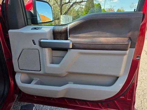 Used 2019 Ford F150 Limited w/ Trailer Tow Package image 41