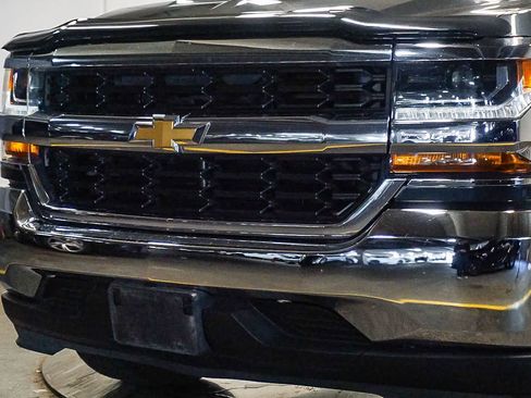 Used 2017 Chevrolet Silverado 1500 LT image 5