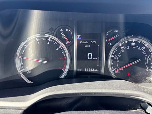 Used 2020 Toyota 4Runner TRD Off-Road image 5