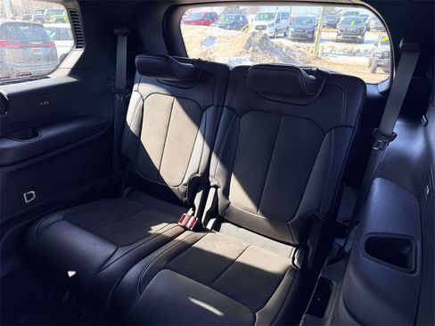 Used 2024 Jeep Grand Cherokee L Laredo image 12