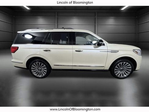 Used 2018 Lincoln Navigator Reserve w/ Technology Package image 8