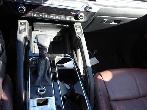 Certified 2023 Kia Telluride SX image 24