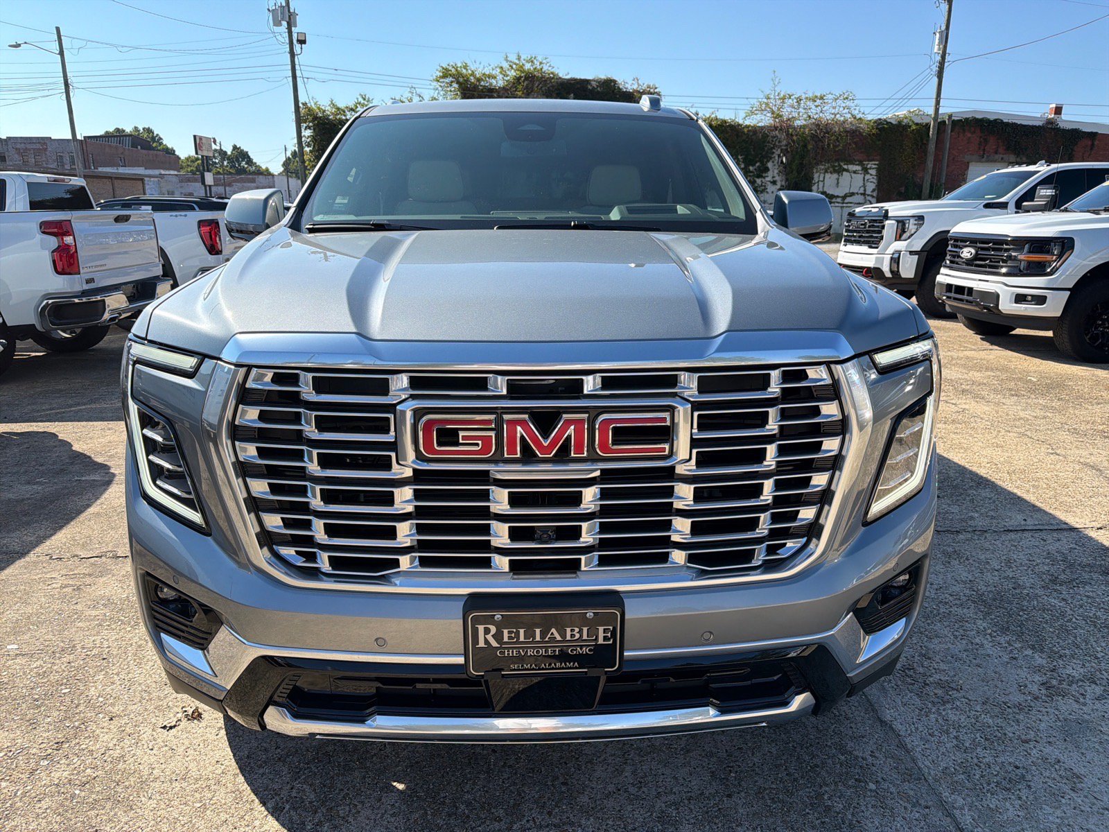 New 2026 GMC Yukon Denali w/ LPO, Floor Liner Package RWD image 7