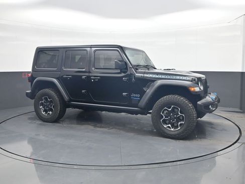 Used 2022 Jeep Wrangler Unlimited Rubicon 4xe w/ Safety Group AWD/4WD image 2