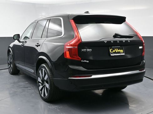 Used 2023 Volvo XC90 T8 Plus image 7