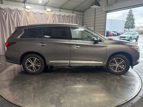 Used 2019 INFINITI QX60 Luxe image 4