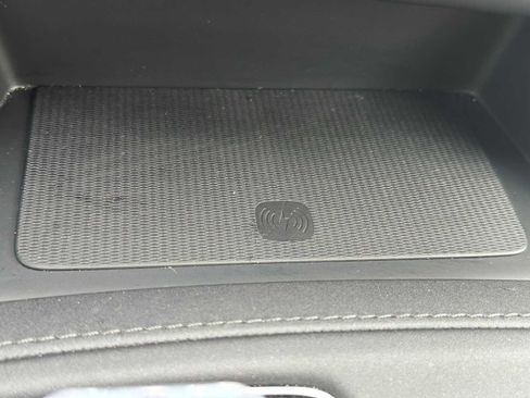 Certified 2025 Volvo XC90 B6 Plus image 35