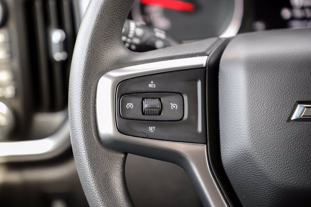 Used 2019 Chevrolet Silverado 1500 RST AWD/4WD image 15