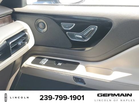 Used 2020 Lincoln Aviator Reserve RWD image 29