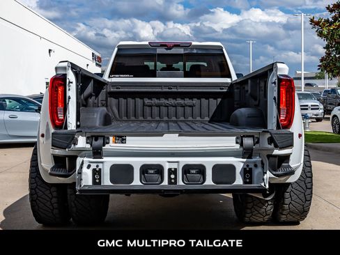 Used 2022 GMC Sierra 3500 Denali w/ Denali Ultimate Package AWD/4WD image 8