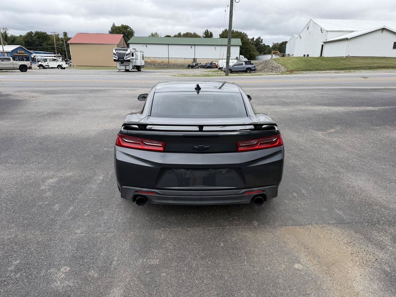 Used 2018 Chevrolet Camaro SS RWD image 4