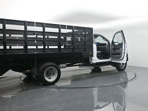 New 2025 Ford F450 XL w/ XL Chrome Package image 5