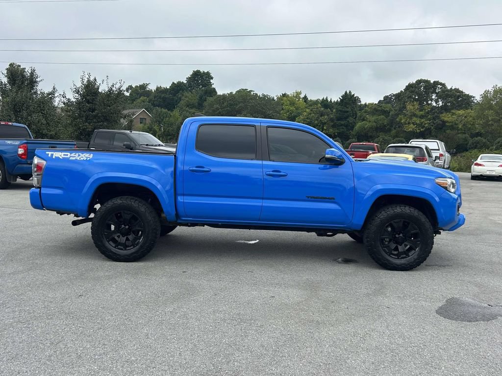 Used 2020 Toyota Tacoma TRD Sport w/ Technology Package AWD/4WD image 8