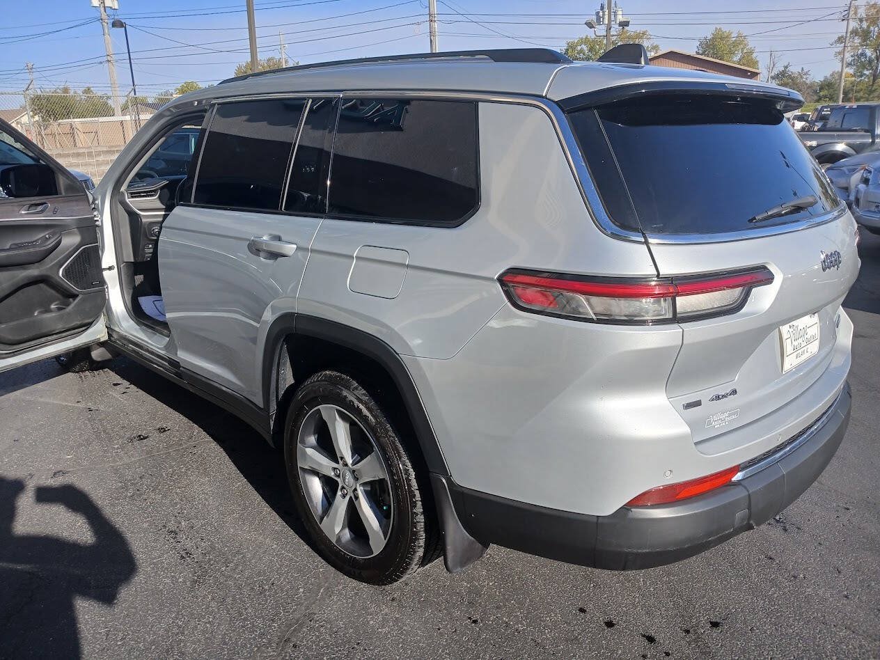 Used 2021 Jeep Grand Cherokee L Limited w/ MOPAR Finishing Package AWD/4WD image 2
