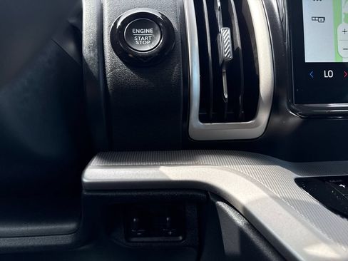 Used 2025 Ford Expedition Max Active RWD image 26