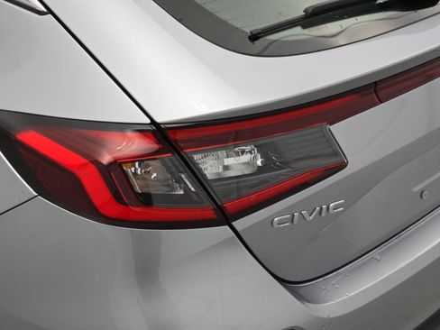 Used 2024 Honda Civic LX image 33