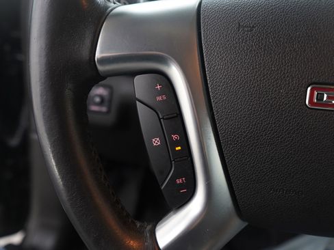 Used 2016 GMC Acadia SLE image 31