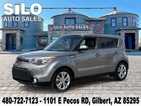 Used 2016 Kia Soul + w/ Primo Package FWD image 1