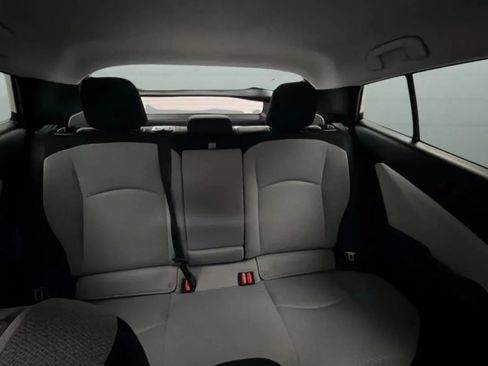 Used 2022 Toyota Prius LE FWD image 19