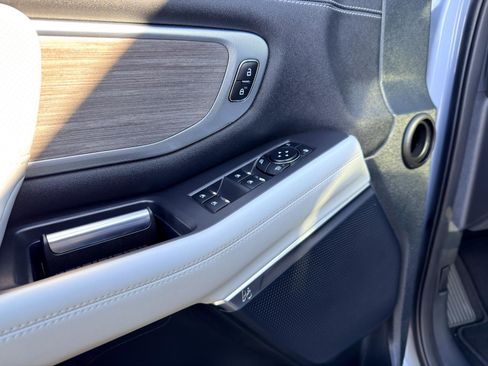 New 2025 Ford Expedition Platinum w/ Platinum Ultimate Package image 12