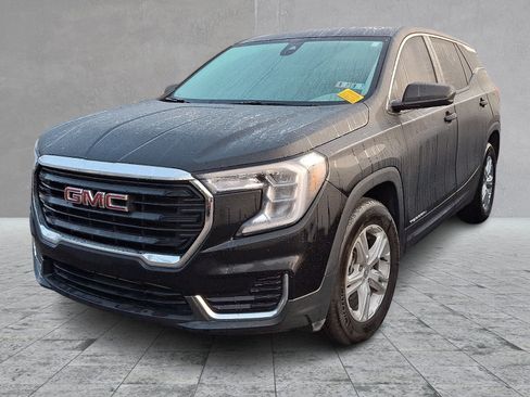 Used 2024 GMC Terrain SLE FWD image 1