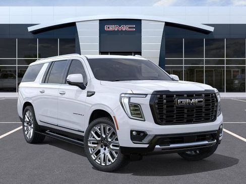 New 2026 GMC Yukon XL Denali Ultimate w/ LPO, Floor Liner Package AWD/4WD image 7