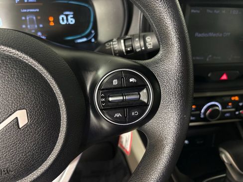 Used 2023 Kia Soul LX w/ Option Group 015 FWD image 20