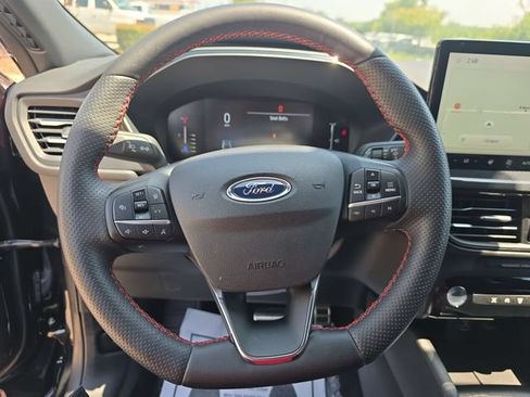 Used 2023 Ford Escape ST-Line w/ Tech Pack #1 FWD image 17