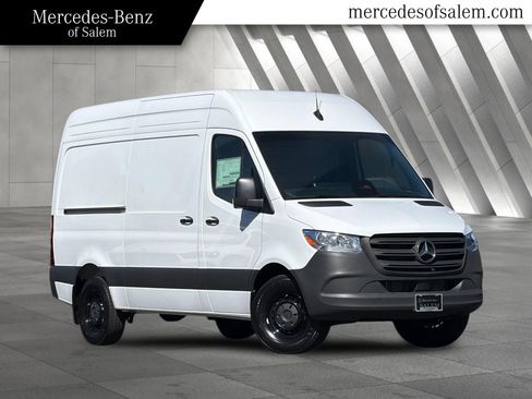 Used 2026 Mercedes-Benz Sprinter 2500 image 1