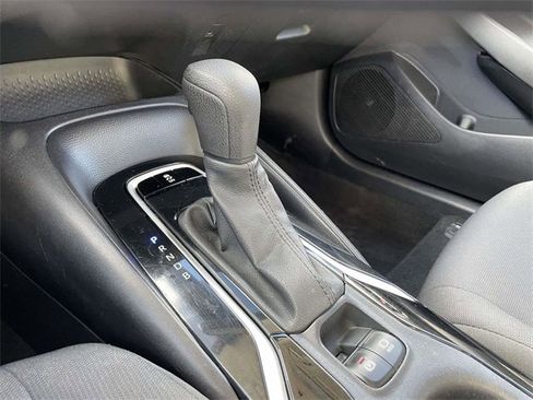 Used 2021 Toyota Corolla LE image 30