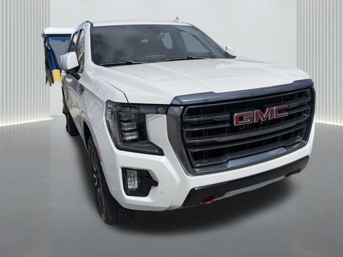 Used 2021 GMC Yukon AT4 w/ AT4 Premium Package image 9