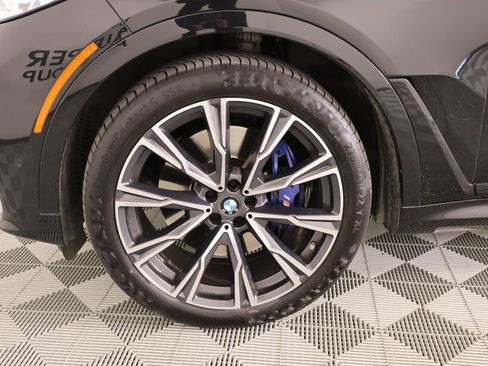 Used 2022 BMW X7 xDrive40i w/ M Sport Package image 22